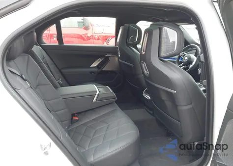 2026 BMW 760I xDrive z USA, uszkodzony, nr VIN WBA33EJ06TCW56445